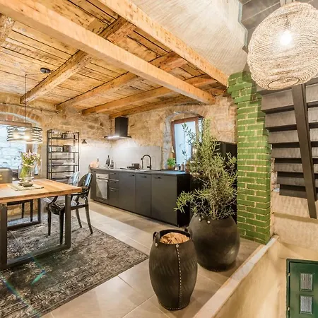 Apartment Livo Disno 12